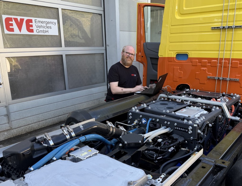 Frank Hinken working on the electrics of a hydrogen vehicle.